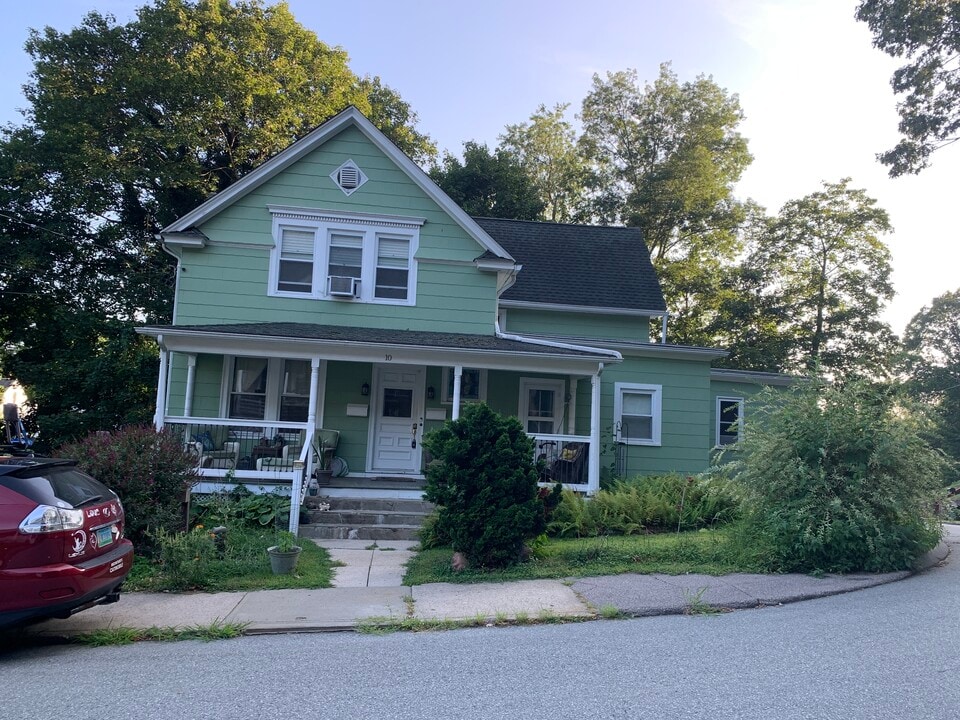 10 Brown St, Unit 10 Brown St in Norwich, CT - Building Photo