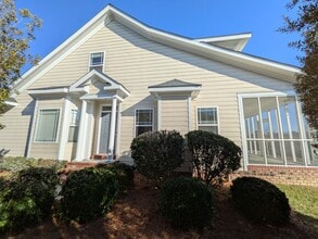 927 Kensington Park Rd in Fayetteville, NC - Building Photo - Building Photo
