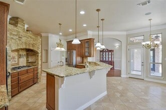 4900 Rio Vista Dr in Granbury, TX - Building Photo - Building Photo