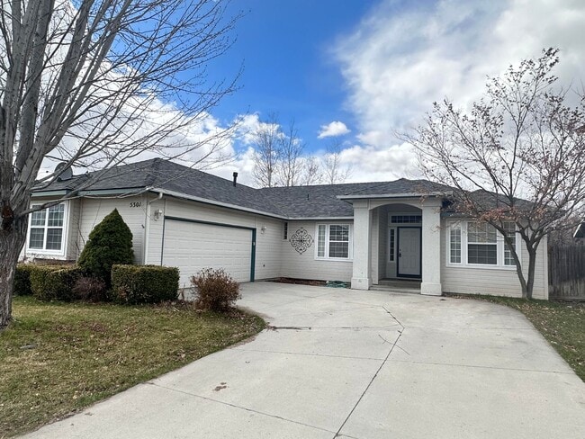 property at 5301 N Ebbetts Ave