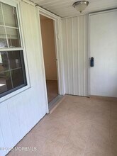 1021F Aberdeen Dr in Lakewood, NJ - Building Photo - Building Photo