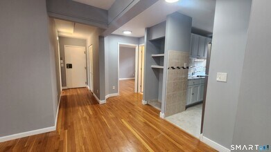 16-20-20 Townley St in Hartford, CT - Building Photo - Building Photo
