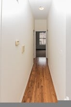 2835 W Medill Ave in Chicago, IL - Foto de edificio - Building Photo