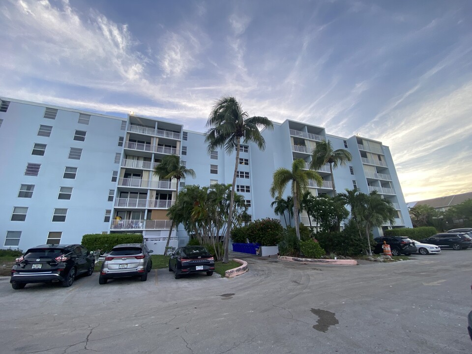 3312 Northside Dr, Unit New Town Condo in Key West, FL - Foto de edificio