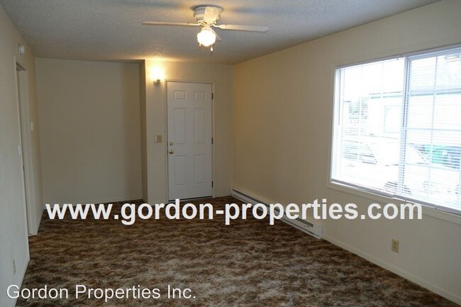 8430 SE 60th Ave in Portland, OR - Building Photo - Building Photo