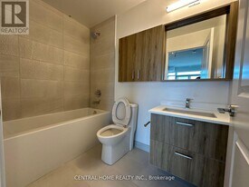 50 Upper Mall Wy in Vaughan, ON - Building Photo