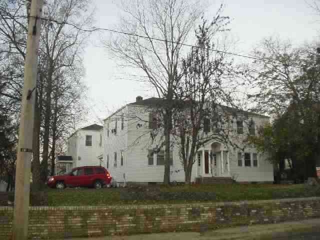 427 N Main St in Poplar Bluff, MO - Building Photo