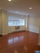 100 Pierson Miller Dr in Pompton Lakes, NJ - Building Photo - Building Photo
