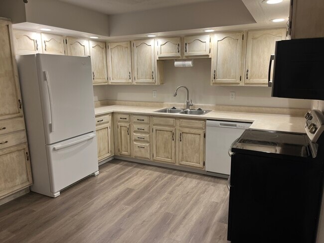 832 Hamilton St in Sterling, CO - Foto de edificio - Building Photo