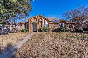 2606 Hollow Bend in Mesquite, TX - Building Photo