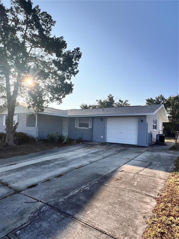 8024 Portage Dr in Port Richey, FL - Building Photo - Building Photo