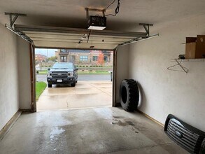1207 Stonewood Crossing in Sun Prairie, WI - Building Photo - Building Photo