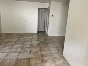 2301 Fillmore St in Hollywood, FL - Building Photo - Building Photo