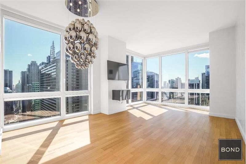 247 W 46th St-Unit -#4003 in New York, NY - Building Photo