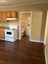 918 Marshall St, Unit 918.5 in Mcmechen, WV - Building Photo - Building Photo