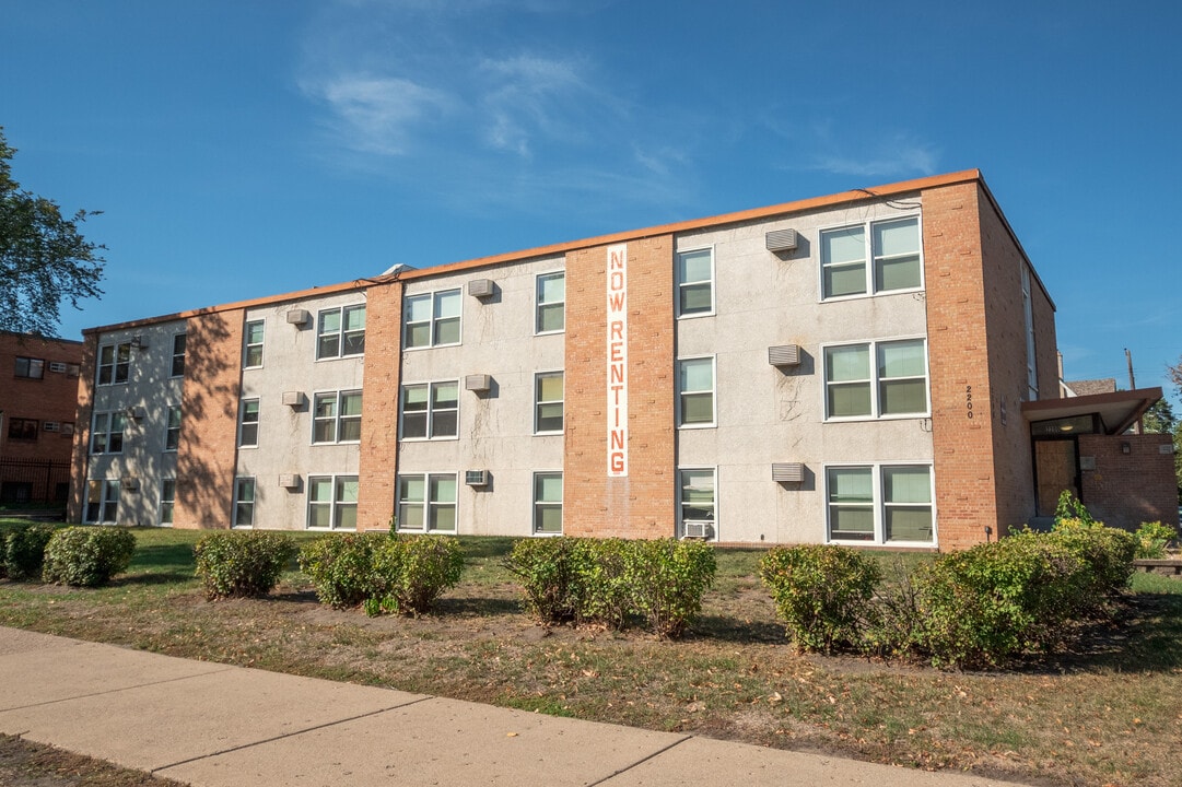 Pillsbury Apartments | 2200 in Minneapolis, MN - Foto de edificio