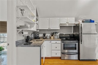 20 Berkeley Ave in Newport, RI - Building Photo - Building Photo