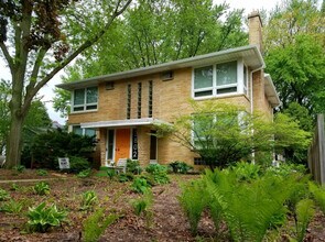 2802 Arbor Dr, Unit Three in Madison, WI - Foto de edificio - Building Photo