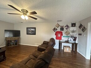 3214 32nd St in Lubbock, TX - Building Photo - Building Photo