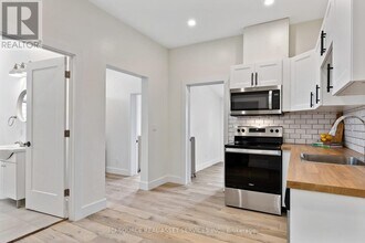 304 Lincoln Rd in Windsor, ON - Building Photo - Building Photo