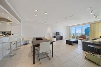 201 Crandon Blvd, Unit 927 in Miami, FL - Building Photo - Building Photo