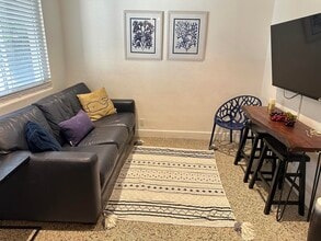 1258 Beach Rd in West Palm Beach, FL - Foto de edificio - Building Photo