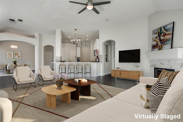 property at 3708 Villanova Dr