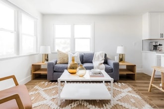 1231 Center Ave in Oceanside, CA - Foto de edificio - Building Photo