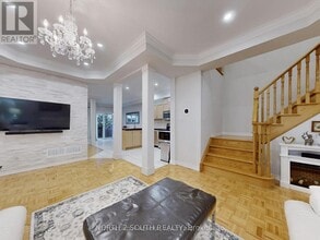 212 Lauderdale Dr in Vaughan, ON - Building Photo - Building Photo