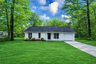 43 Surrey Ct in Hiram, GA - Building Photo