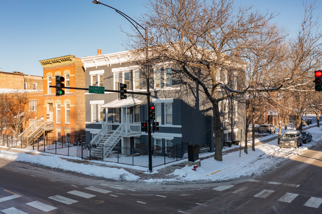 2200 W Jackson Blvd in Chicago, IL - Foto de edificio