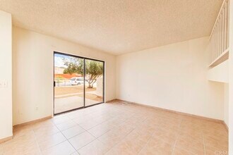 55889 Santa Fe Trl in Yucca Valley, CA - Foto de edificio - Building Photo
