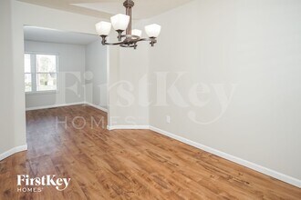 935 Saffron Ln in Milford, OH - Building Photo - Building Photo