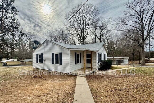 6 Atkins St in Asheville, NC - Building Photo - Building Photo