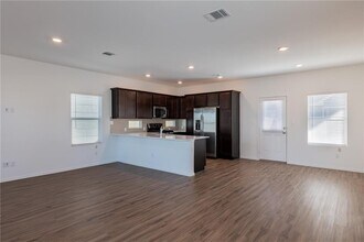 1336 Linwood St in Leander, TX - Building Photo - Building Photo