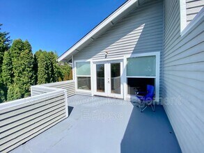 910 6th St South in Kirkland, WA - Building Photo - Building Photo