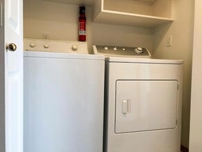 248 NW Riverside Blvd, Unit Lease Length Negotiable in Bend, OR - Building Photo - Building Photo