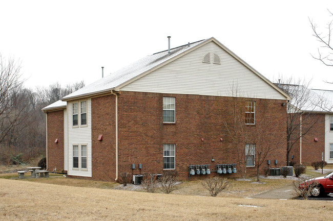 Lions Arms Apts I & II in Louisville, KY - Foto de edificio - Building Photo