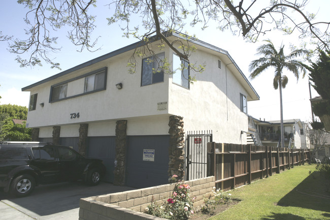 734 Freeman Ave in Long Beach, CA - Building Photo - Building Photo