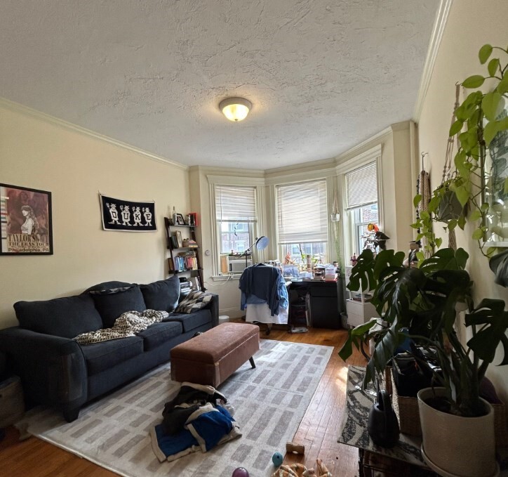 124 Peterborough St in Boston, MA - Building Photo