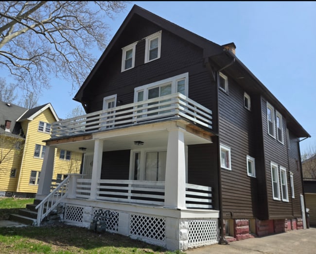 property at 9024 Yale Ave