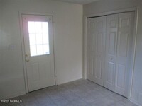 104 Pinegrove Ct photo'