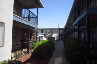 Village Apartments in Modesto, CA - Building Photo - Building Photo