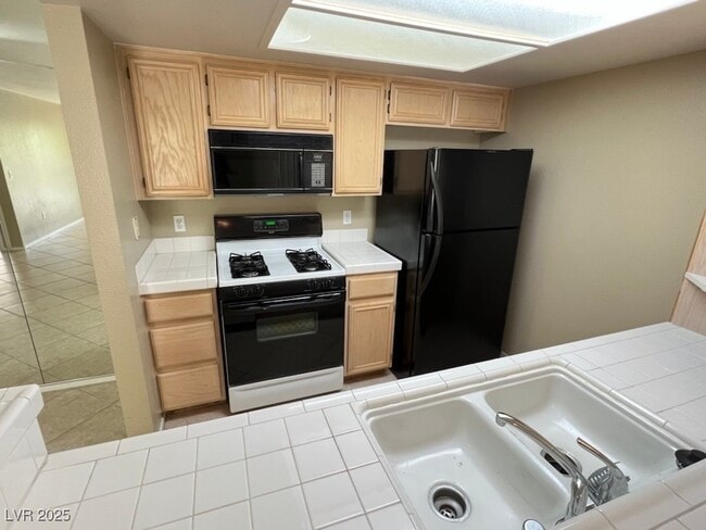 property at 1901 Rio Canyon Ct