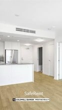 1471 Hunter St in North Vancouver, BC - Building Photo - Building Photo