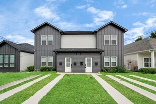 8316 Corinth St in Houston, TX - Building Photo