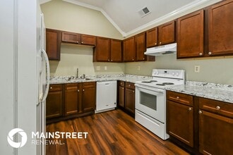 5833 S Newberry Ln in Memphis, TN - Foto de edificio - Building Photo