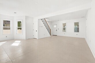 448 Monmouth Rd in West Long Branch, NJ - Building Photo - Building Photo
