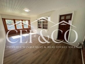 102 E Berkeley St in Chesnee, SC - Building Photo - Building Photo