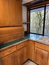 16540 NW Orchard View Rd in McMinnville, OR - Building Photo - Building Photo